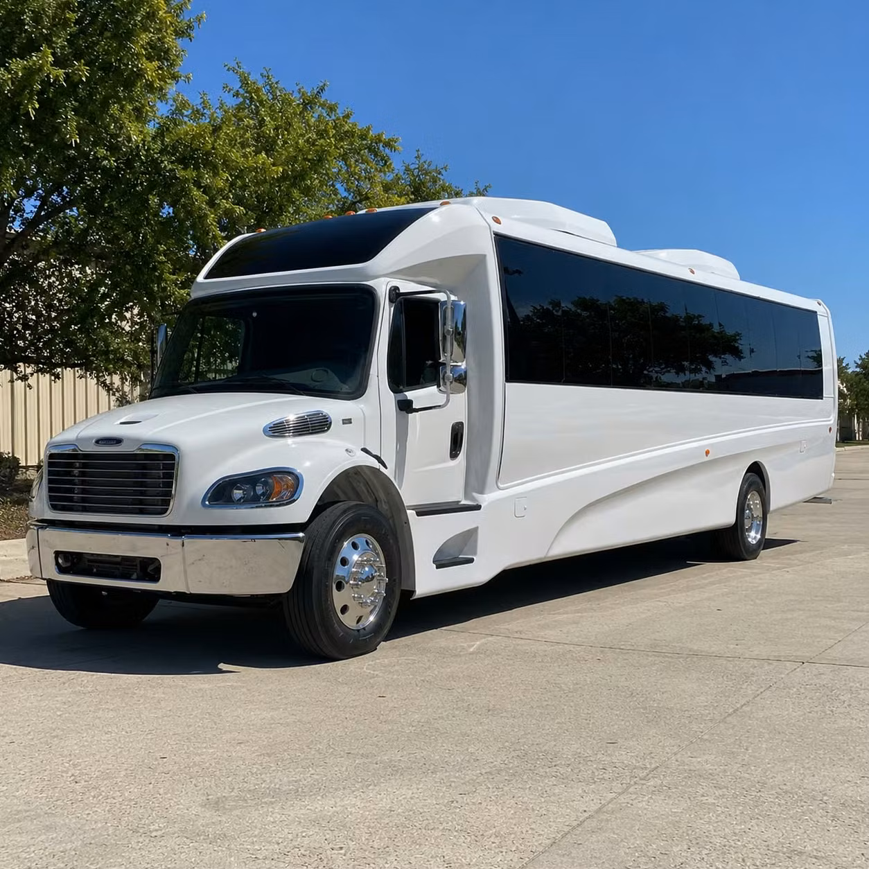 minibus rentals for fan groups heading to la area stadiums