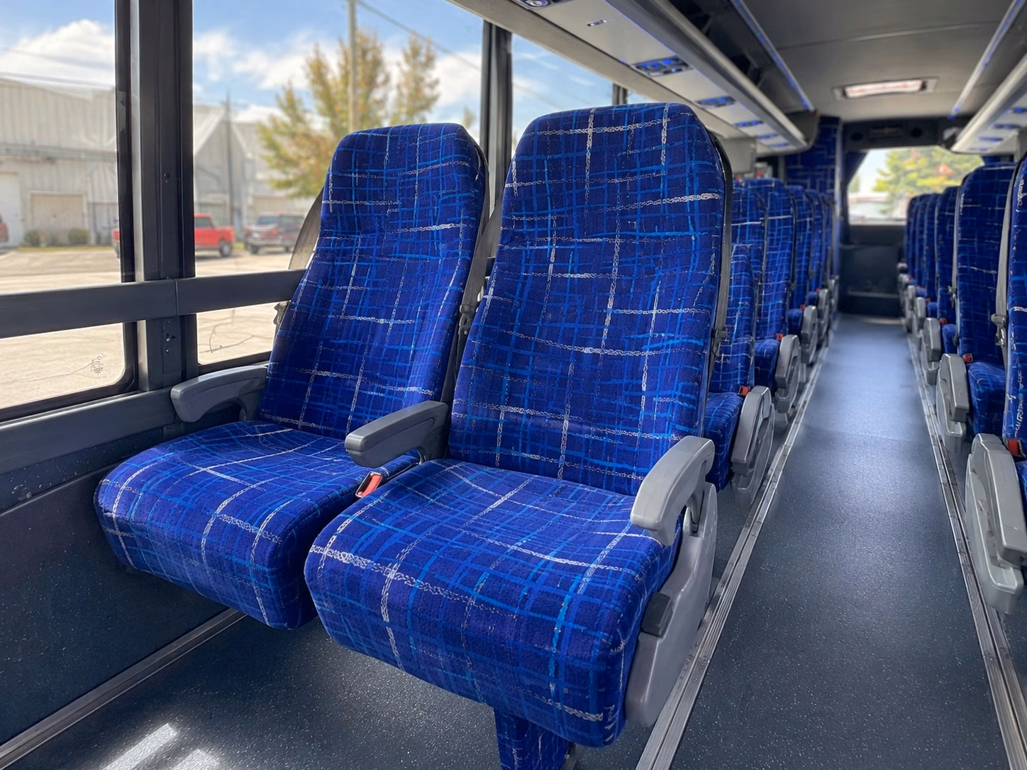 victorville fan bus rentals for nascar and auto racing events at auto club speedway